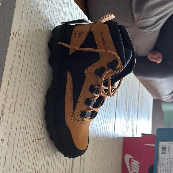 Timberland Tan and Black Boots Durable Outdoor Footwear Timberland | Shoes | Timberland Tan And Black Boots Durable  main image 3